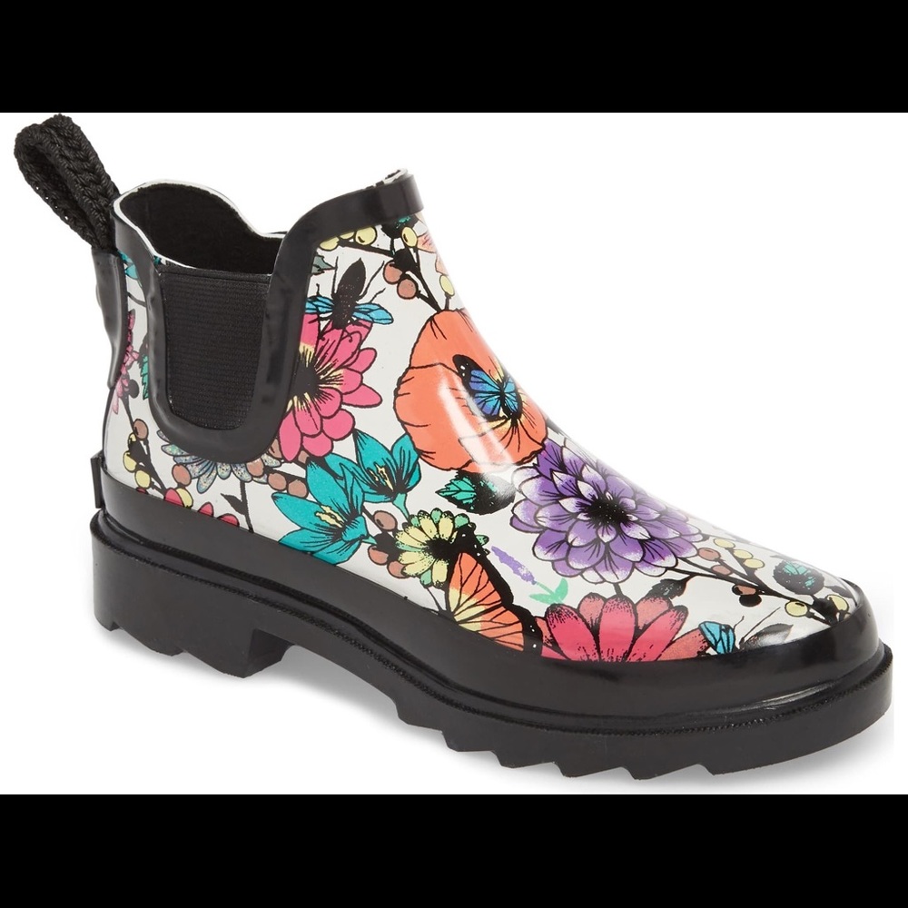 Sakroots Rain Ankle Boots Size 8